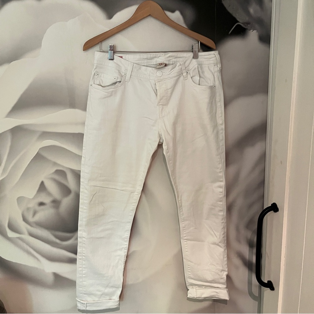 True Religion White Jeans size 31